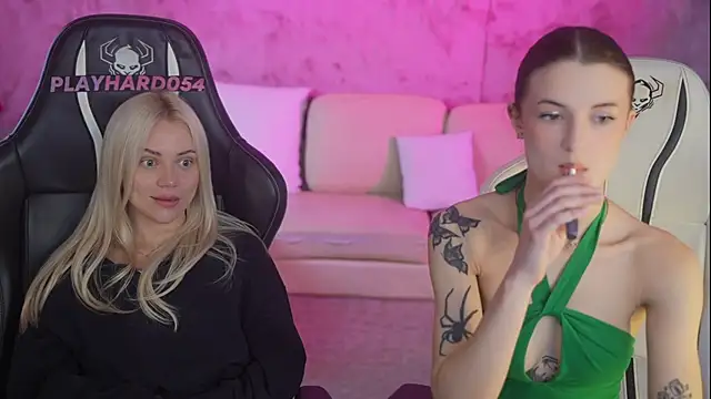 Britney054 online show from February 5, 3:49 pm