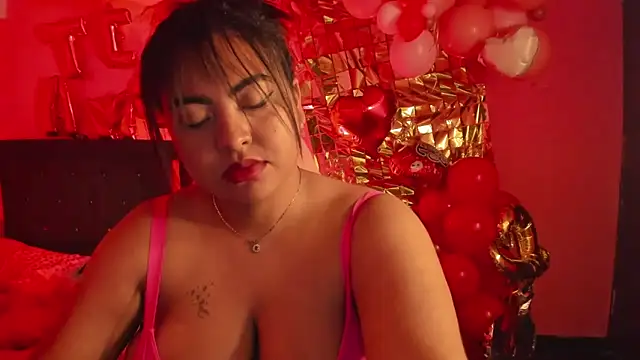 Snapshot of ivy_roosx chatting on February 21, 11:10 pm ivy roosx online show from February 21, 11:10 pm