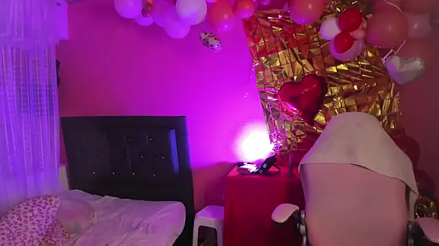 Snapshot of ivy_roosx chatting on February 28, 10:39 pm ivy roosx online show from February 28, 10:39 pm