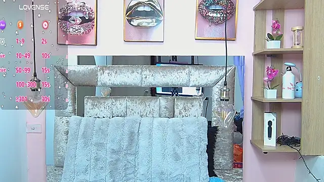 Vaioletcooper online show from March 8, 4:06 pm