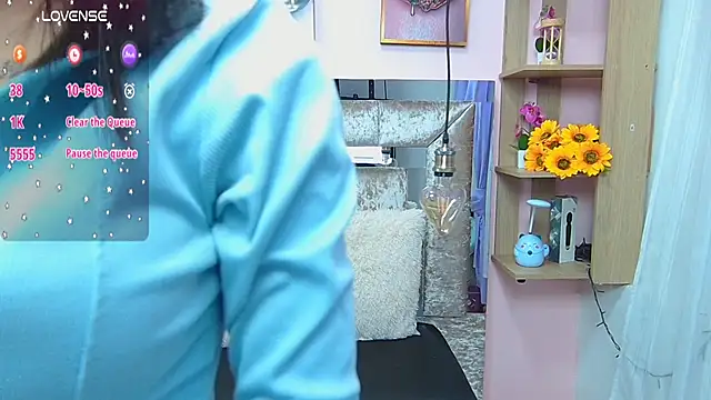 Vaioletcooper online show from March 15, 12:47 am