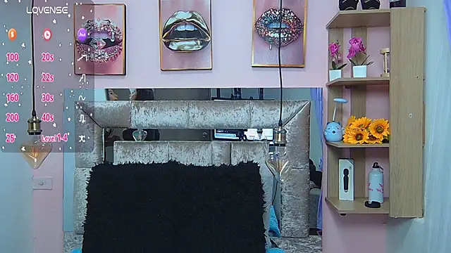 Vaioletcooper online show from March 19, 4:24 pm