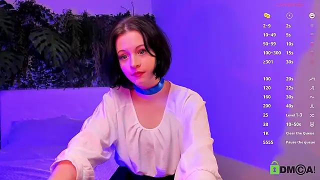 Alina Mills online show from March 18, 6:37 pm