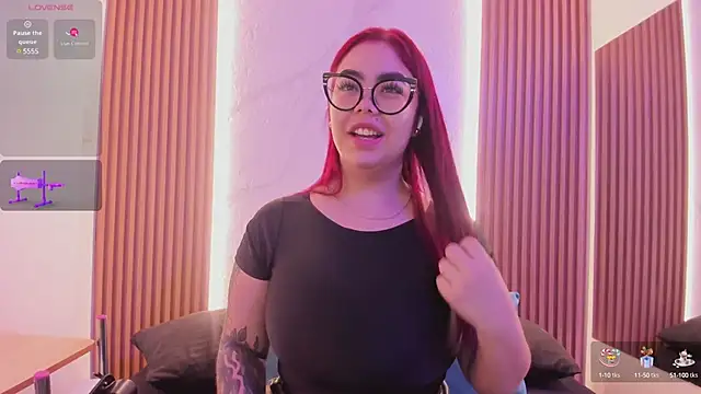juicy led  online show from January 27, 11:22 am