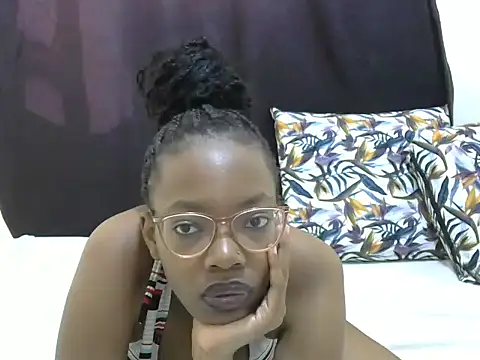  Eylah online show from December 22, 10:28 am