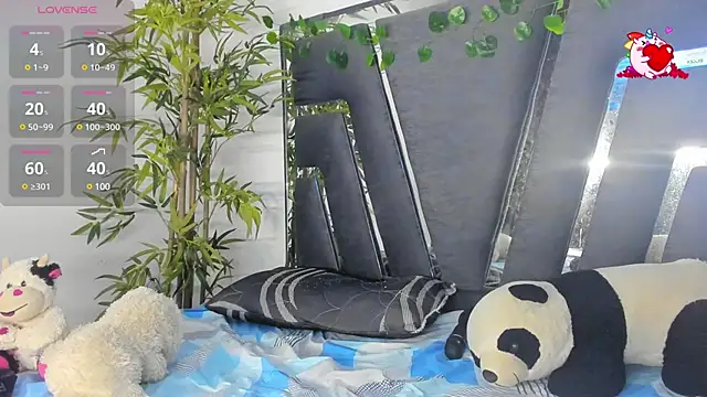 Black Rose2 online show from February 7, 2:47 pm