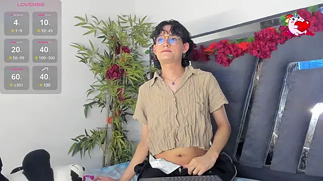 Black Rose2 online show from March 22, 2:36 pm