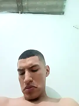 Snapshot of Rogersmit2 chatting on November 1, 3:19 am Rogersmit2 online show from November 1, 3:19 am