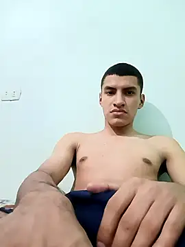 Snapshot of Rogersmit2 chatting on November 12, 10:20 pm Rogersmit2 online show from November 12, 10:20 pm