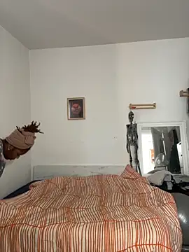 Snapshot of Goddess_Nafeesha chatting on October 29, 3:03 pm Goddess Nafeesha online show from October 29, 3:03 pm