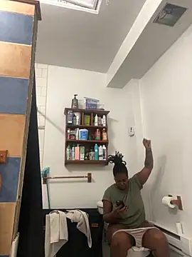 Snapshot of Goddess_Nafeesha chatting on November 5, 5:46 pm Goddess Nafeesha online show from November 5, 5:46 pm