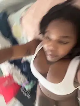 Snapshot of Goddess_Nafeesha chatting on November 22, 8:52 pm Goddess Nafeesha online show from November 22, 8:52 pm