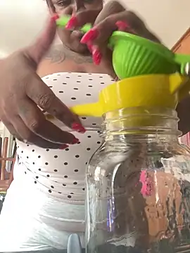 Goddess Nafeesha online show from July 1, 5:56 pm