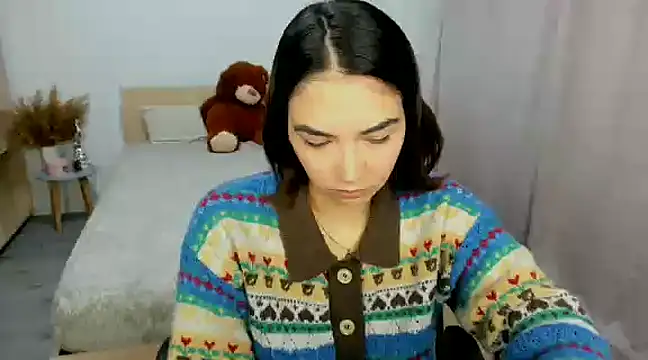 Snapshot of Alexa_Dolly12 chatting on December 11, 5:32 am Alexa Dolly12 online show from December 11, 5:32 am