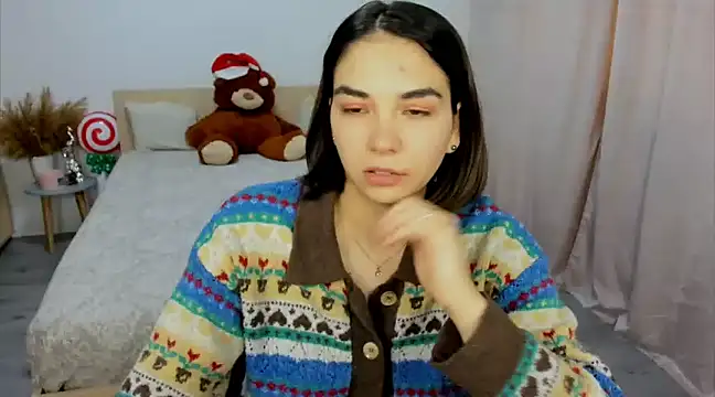 Snapshot of Alexa_Dolly12 chatting on December 16, 9:03 am Alexa Dolly12 online show from December 16, 9:03 am