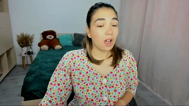 Snapshot of Alexa_Dolly12 chatting on September 13, 5:40 am Alexa Dolly12 online show from September 13, 5:40 am