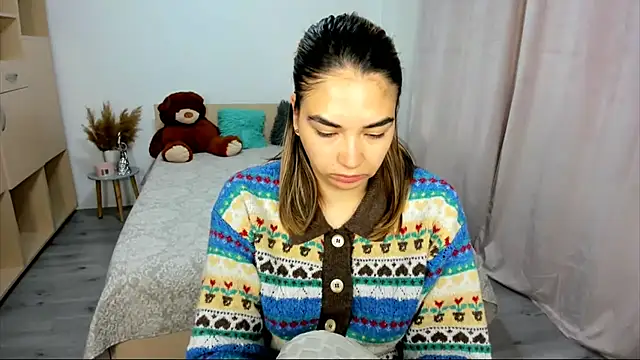 Snapshot of Alexa_Dolly12 chatting on October 4, 6:00 am Alexa Dolly12 online show from October 4, 6:00 am