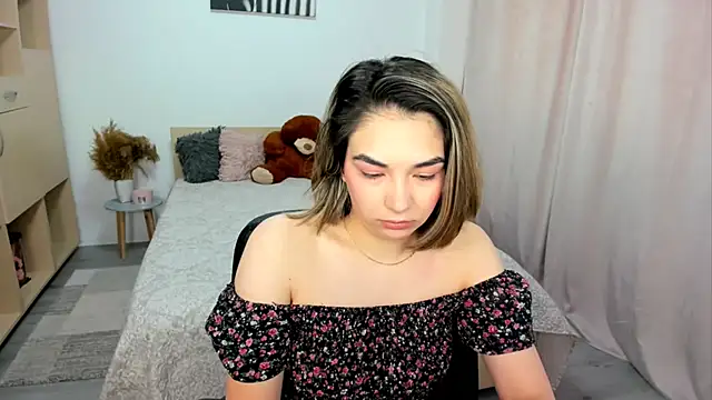 Alexa Dolly12 online show from May 5, 8:11 am
