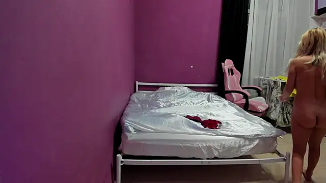 Snapshot of Lika8234 chatting on January 18, 3:05 pm Lika8234 online show from January 18, 3:05 pm