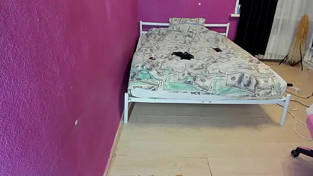 Snapshot of Lika8234 chatting on February 1, 5:33 pm Lika8234 online show from February 1, 5:33 pm