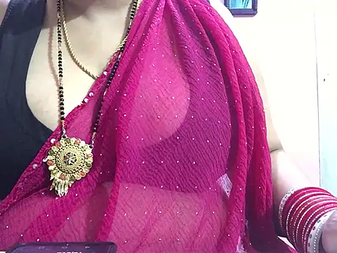 Snapshot of Desi_bhabhiii chatting on January 16, 5:53 am Desi bhabhiii online show from January 16, 5:53 am