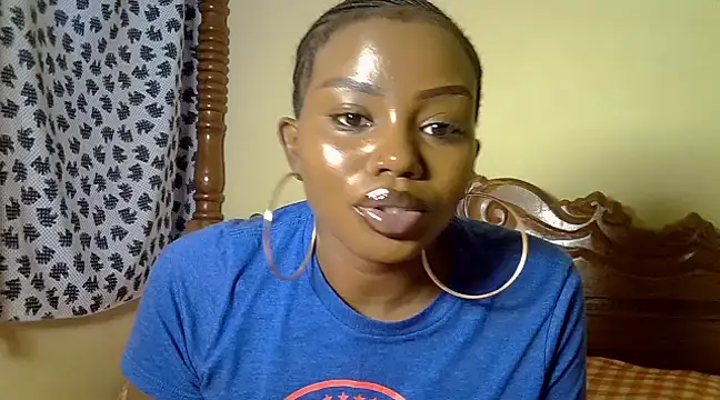 juicyblaqebony online show from February 27, 1:38 pm