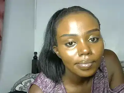 juicyblaqebony online show from March 10, 7:07 pm