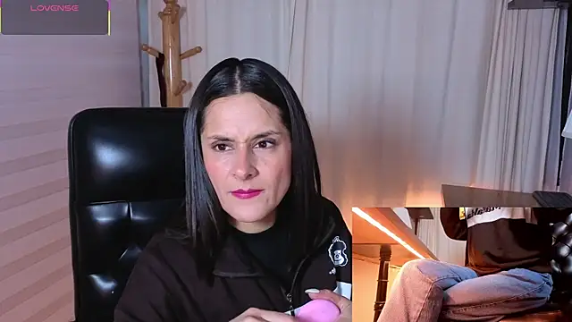 Alice milf  online show from October 28, 11:03 am