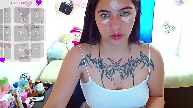 Snapshot of _luna_torres chatting on September 11, 4:18 pm luna torres online show from September 11, 4:18 pm