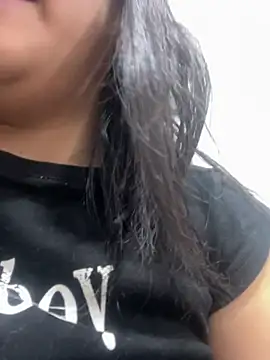 Snapshot of _luna_torres chatting on May 30, 1:08 pm luna torres online show from May 30, 1:08 pm