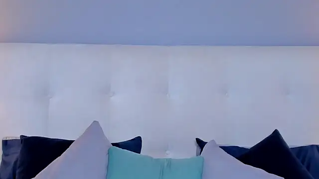 SaraaJhonsonn online show from February 12, 3:16 pm