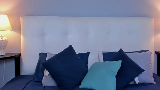 SaraaJhonsonn online show from February 13, 4:39 pm