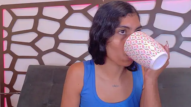 Snapshot of taty_miller chatting on February 22, 1:09 pm taty miller online show from February 22, 1:09 pm