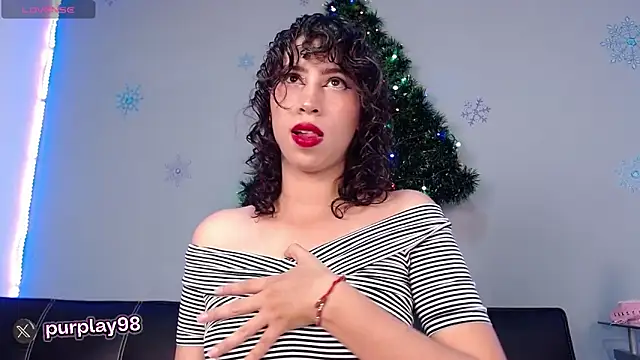 Snapshot of purplay_98 chatting on December 12, 3:05 pm purplay 98 online show from December 12, 3:05 pm