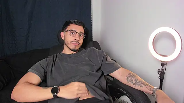 JayMarcos  online show from February 12, 1:44 am