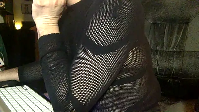 tomz0819 online show from November 3, 11:26 pm