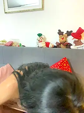 cloe small online show from December 2, 2:42 am