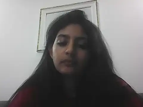 cloe small online show from December 22, 9:33 am