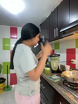 cloe small online show from January 31, 12:51 pm