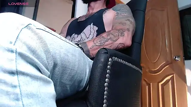 ren stipee online show from March 1, 8:02 am