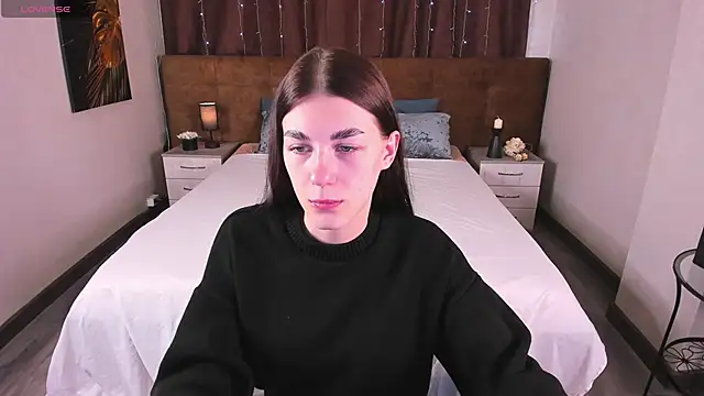 toooyour online show from October 7, 10:07 pm