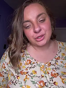 lairarose online show from October 30, 1:40 am