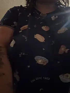 lairarose online show from November 2, 10:01 pm