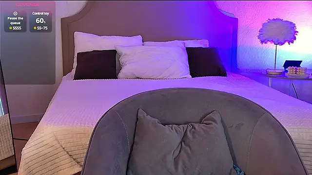 MiaBecky online show from March 4, 5:21 am