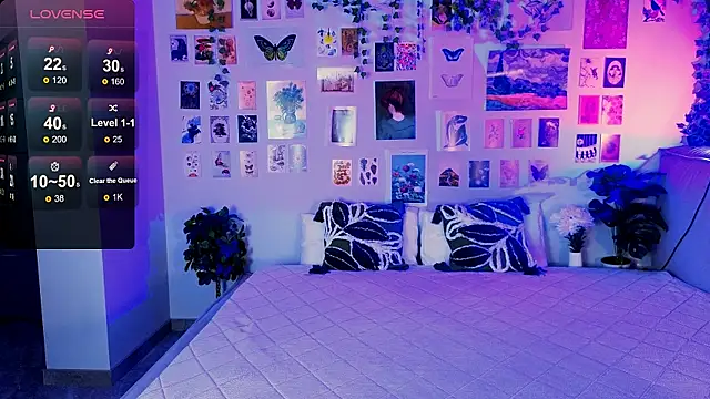 MiaBecky online show from June 13, 5:38 am