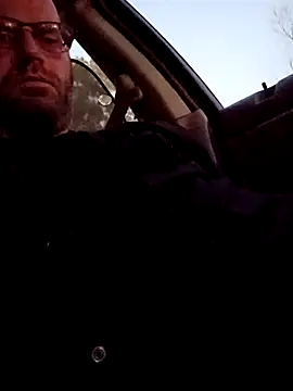 Snapshot of crazycam619 chatting on October 31, 12:55 am crazycam619 online show from October 31, 12:55 am