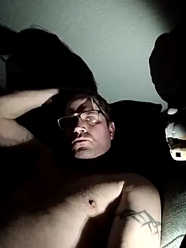 Snapshot of crazycam619 chatting on November 3, 4:14 am crazycam619 online show from November 3, 4:14 am