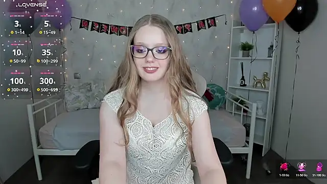 Polly  Cutie online show from November 2, 5:32 am