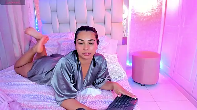 AlexandraaMillerr online show from February 26, 8:22 pm