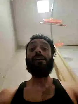 Snapshot of C8L3U chatting on January 20, 5:37 am C8L3U online show from January 20, 5:37 am